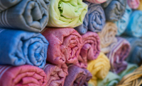 Tkaniny dekoracyjne - gdzie ich szukać i jak wybrać najlepsze?
